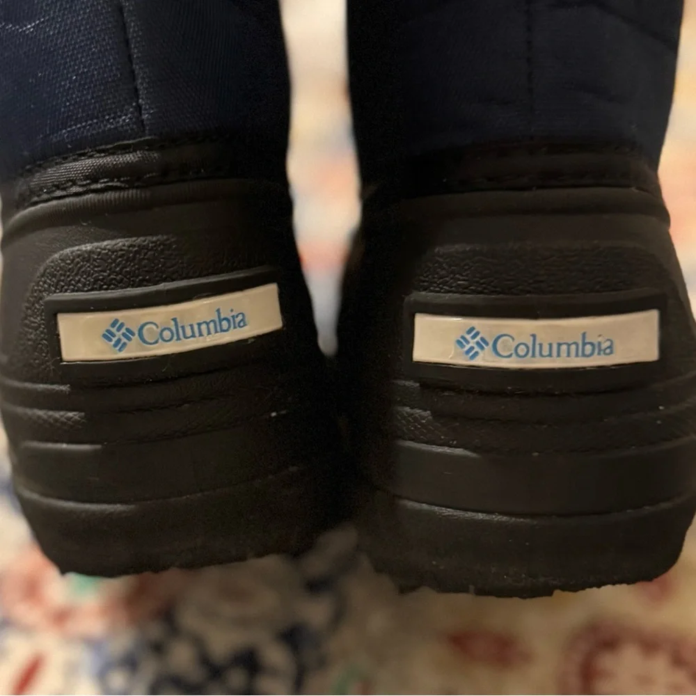 Columbia youth Powderbug Plus Il Print‎ Snow Boot-Girls Size 5